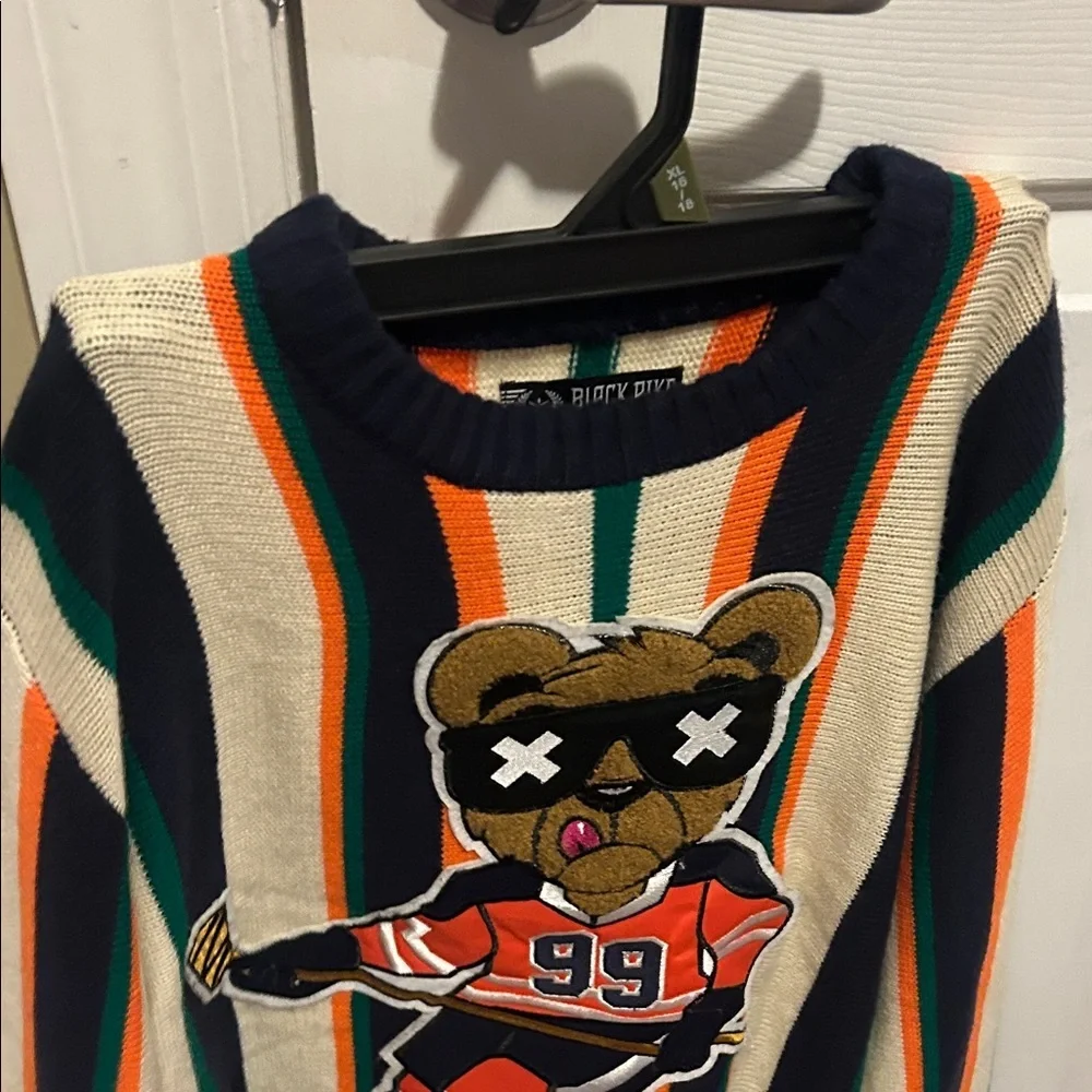 Black Pike Striped Bear Graphic Sweater